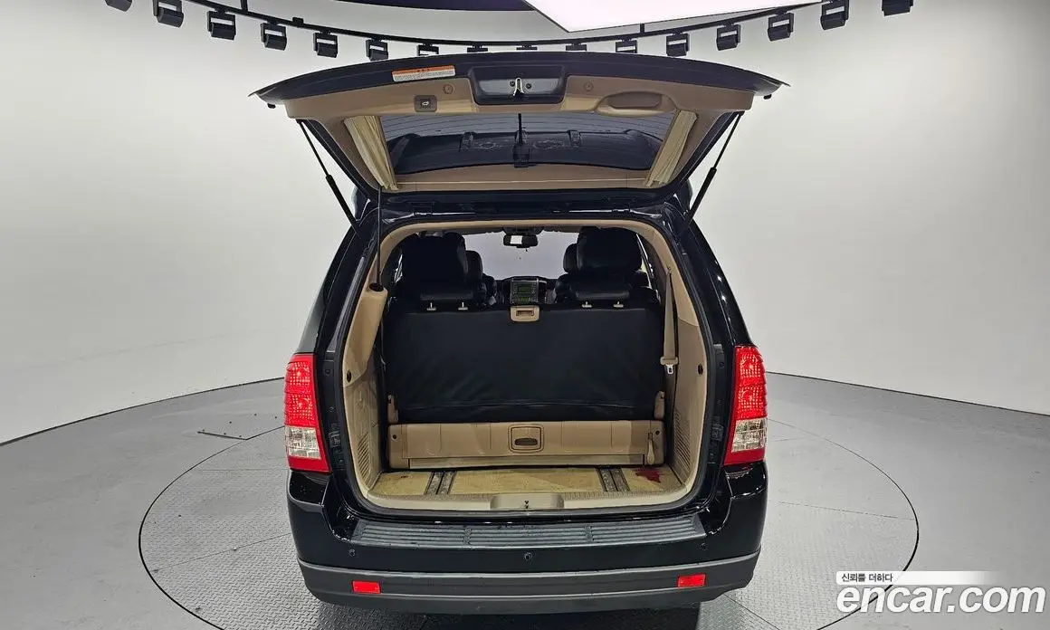 Kia Carnival 2013 2.2 автомат (гидро), фото 20 Kia Carnival 2013 2.2 автомат (гидро), фото 20
