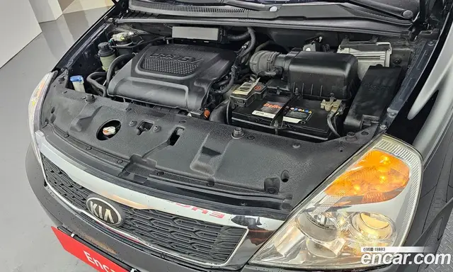 Kia Carnival 2013 2.2 автомат (гидро), миниатюра 6 Kia Carnival 2013 2.2 автомат (гидро), миниатюра 6