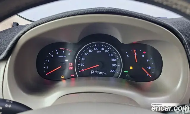 Kia Carnival 2013 2.2 автомат (гидро), миниатюра 8 Kia Carnival 2013 2.2 автомат (гидро), миниатюра 8