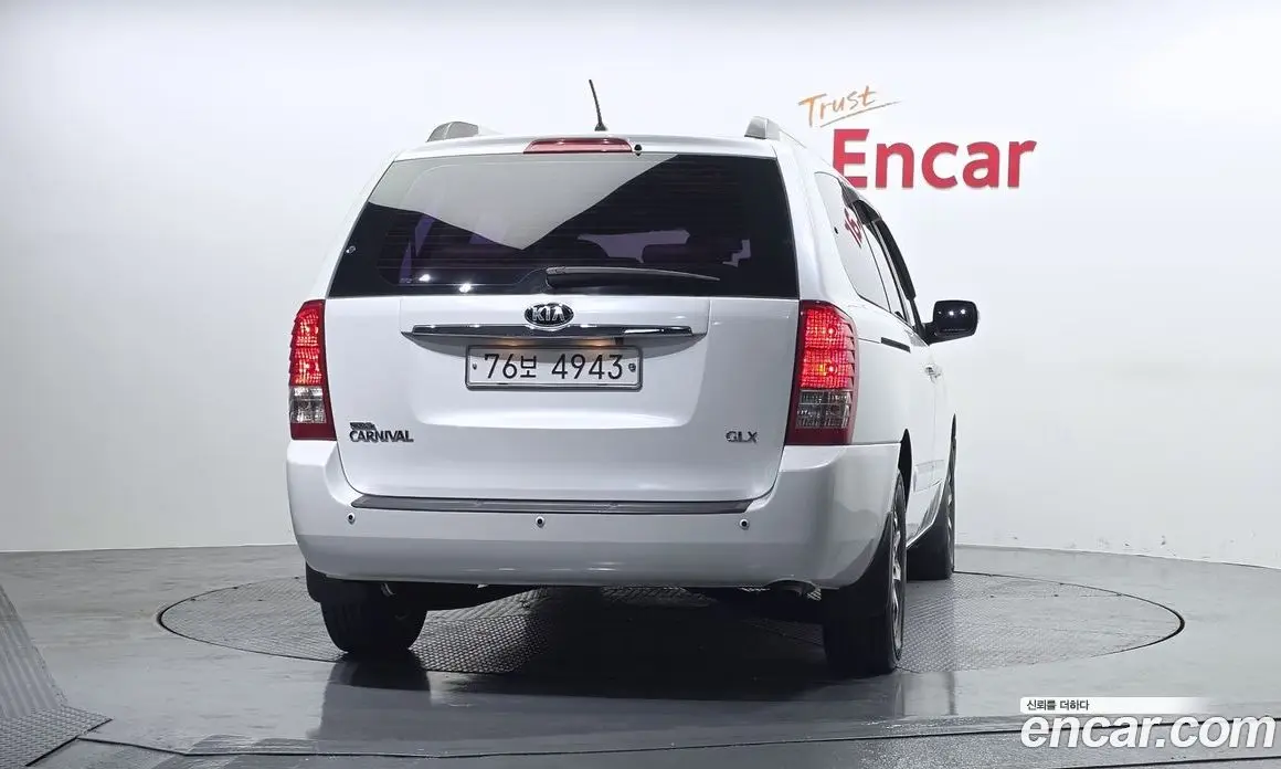 Kia Carnival 2014 2.2 автомат (гидро), фото 4