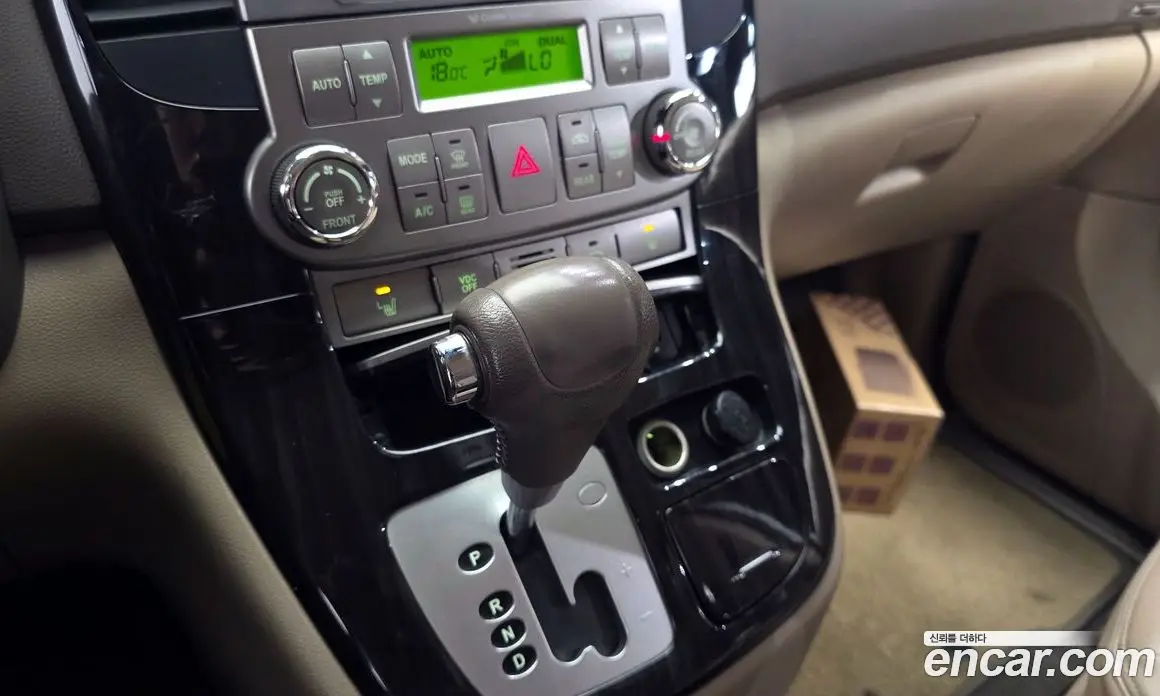 Kia Carnival 2014 2.2 автомат (гидро), фото 9