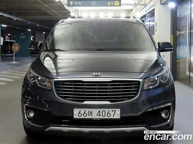 Kia Carnival 2014 2.2 автомат (гидро), миниатюра 2