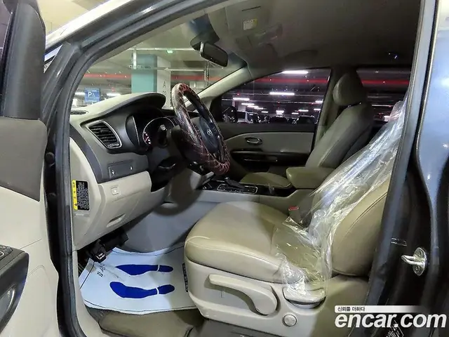 Kia Carnival 2014 2.2 автомат (гидро), миниатюра 6