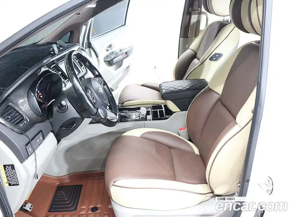 Kia Carnival 2015 3.3 автомат (гидро), фото 16