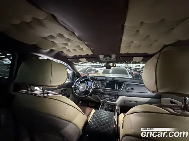 Kia Carnival 2015 3.3 автомат (гидро), миниатюра 6