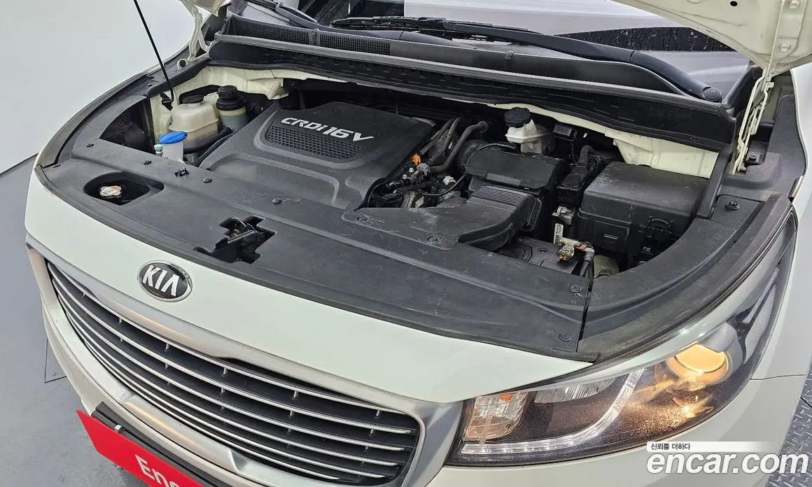 Kia Carnival 2015 2.2 автомат (гидро), фото 6
