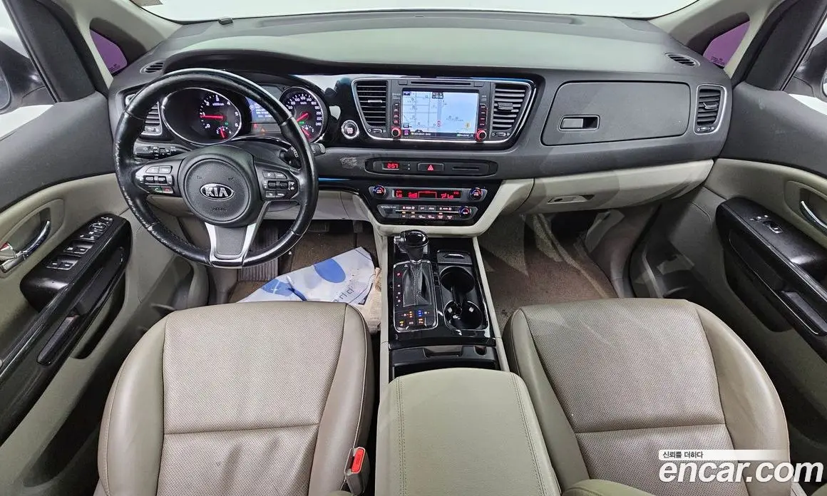 Kia Carnival 2015 2.2 автомат (гидро), фото 7