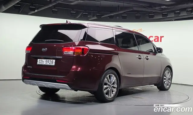 Kia Carnival 2015 2.2 автомат (гидро), миниатюра 2 Kia Carnival 2015 2.2 автомат (гидро), миниатюра 2