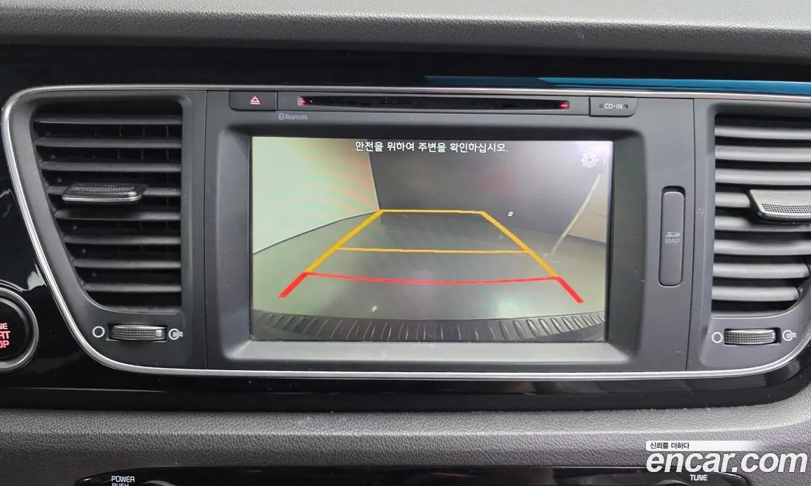 Kia Carnival 2015 2.2 автомат (гидро), фото 15 Kia Carnival 2015 2.2 автомат (гидро), фото 15