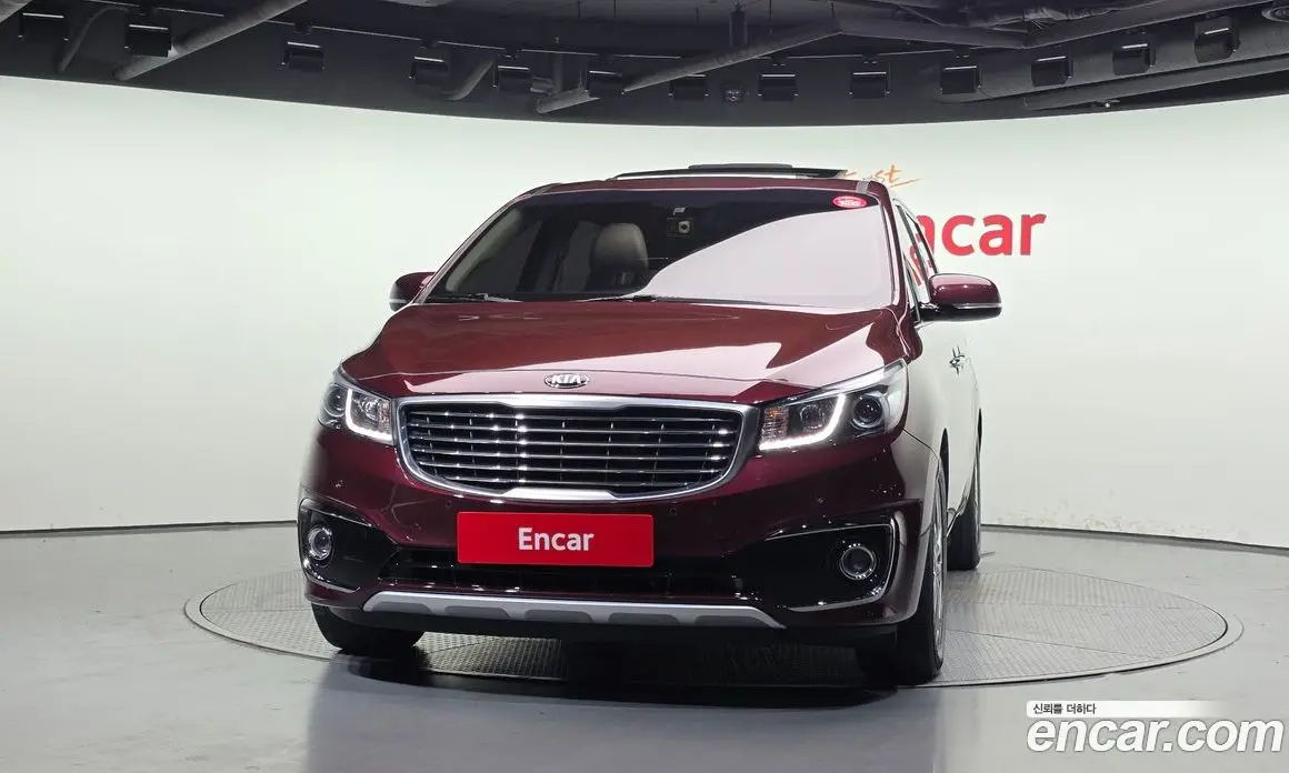 Kia Carnival 2015 2.2 автомат (гидро), фото 3 Kia Carnival 2015 2.2 автомат (гидро), фото 3