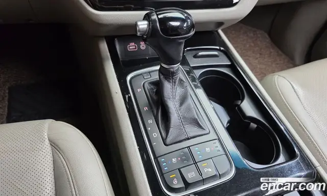 Kia Carnival 2015 2.2 автомат (гидро), миниатюра 9 Kia Carnival 2015 2.2 автомат (гидро), миниатюра 9