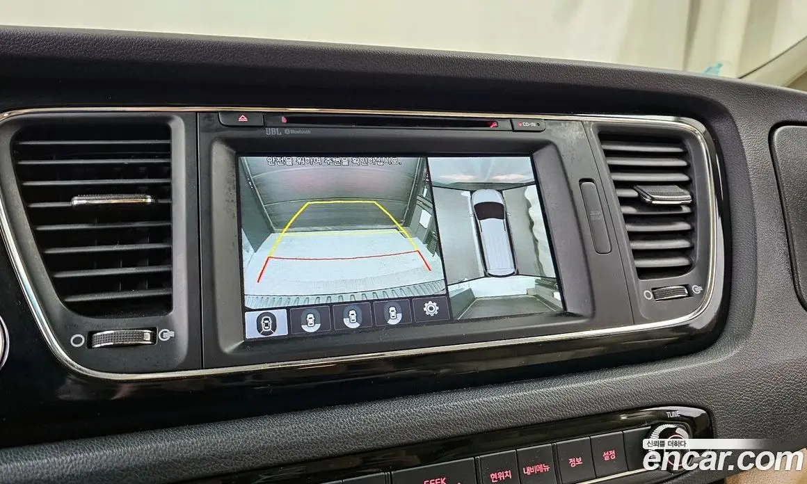 Kia Carnival 2016 3.3 автомат (гидро), фото 15 Kia Carnival 2016 3.3 автомат (гидро), фото 15