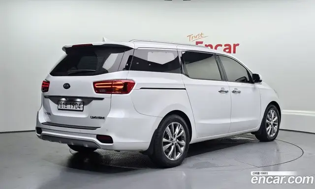 Kia Carnival 2018 2.2 автомат (гидро), миниатюра 2