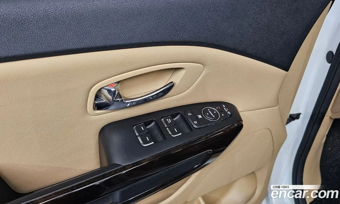 Kia Carnival 2018 2.2 автомат (гидро), фото 19