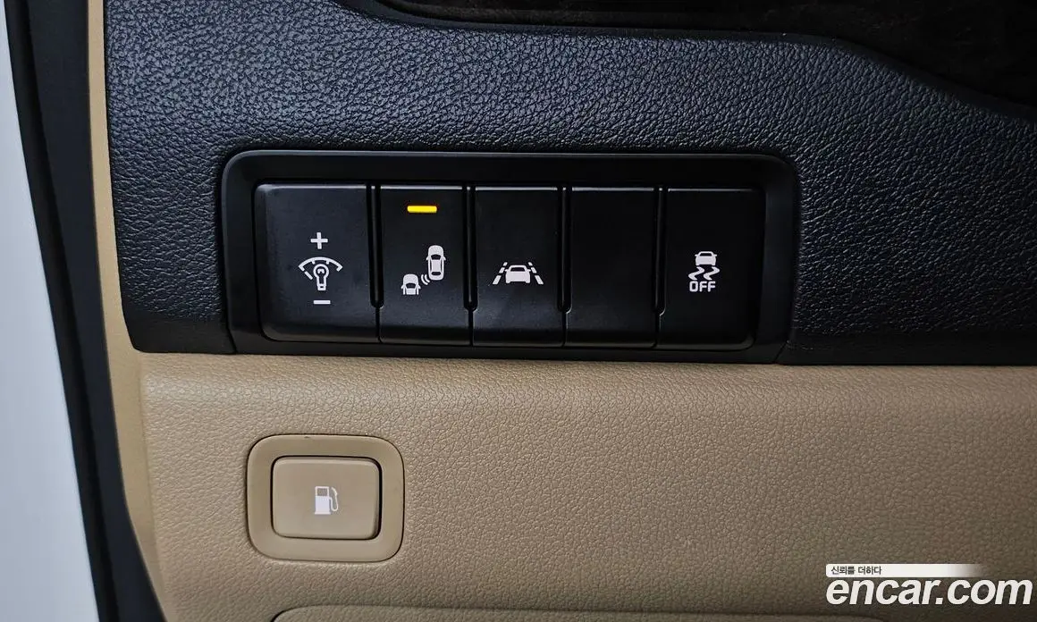 Kia Carnival 2018 2.2 автомат (гидро), фото 20