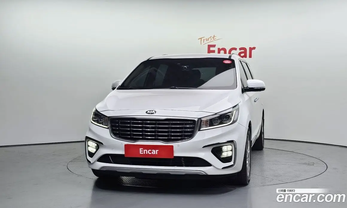 Kia Carnival 2018 2.2 автомат (гидро), фото 3