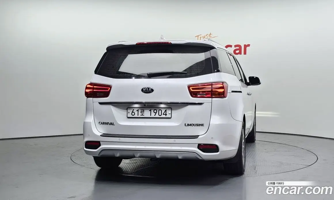 Kia Carnival 2018 2.2 автомат (гидро), фото 4