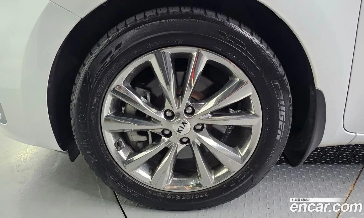 Kia Carnival 2018 2.2 автомат (гидро), фото 5