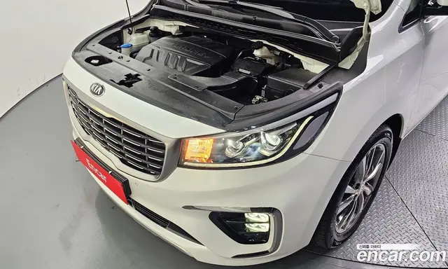 Kia Carnival 2018 2.2 автомат (гидро), миниатюра 6