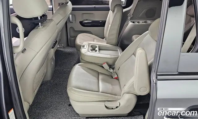 Kia Carnival 2018 2.2 автомат (гидро), миниатюра 12