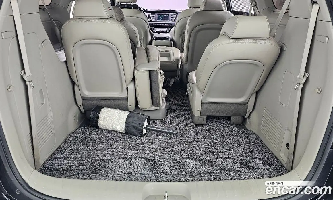 Kia Carnival 2018 2.2 автомат (гидро), фото 20 Kia Carnival 2018 2.2 автомат (гидро), фото 20