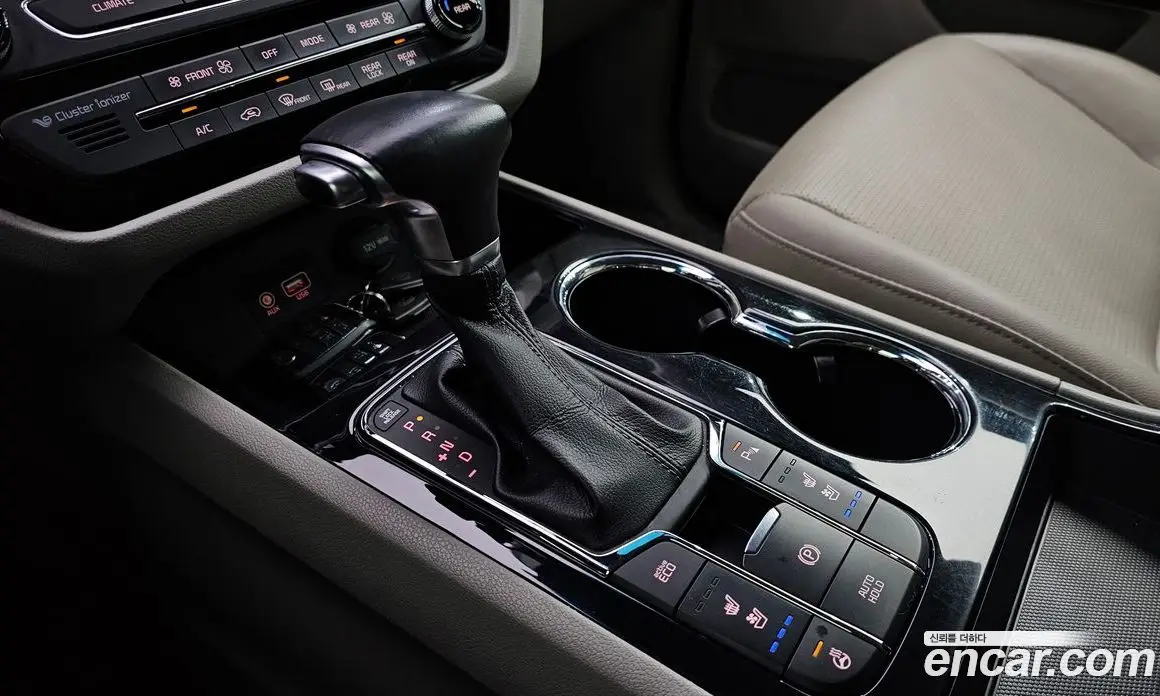 Kia Carnival 2018 2.2 автомат (гидро), фото 9 Kia Carnival 2018 2.2 автомат (гидро), фото 9