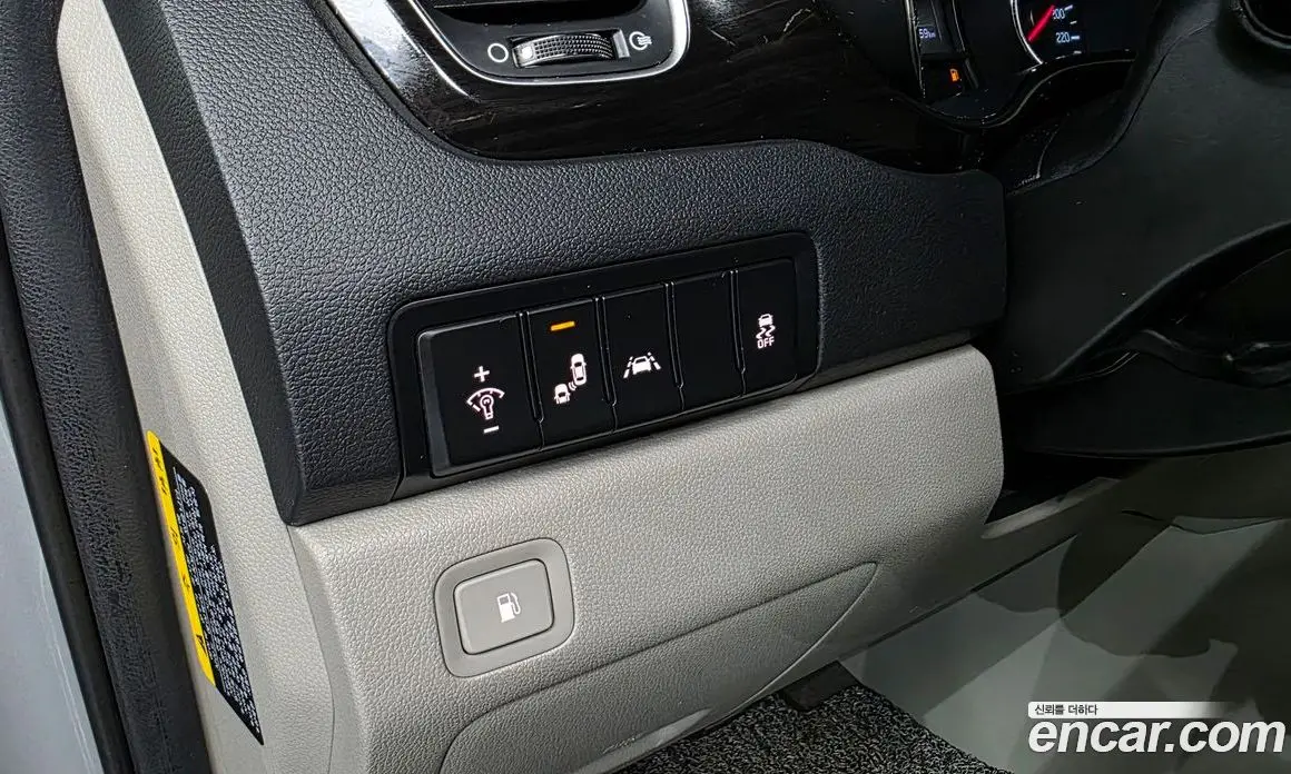 Kia Carnival 2018 2.2 автомат (гидро), фото 13 Kia Carnival 2018 2.2 автомат (гидро), фото 13