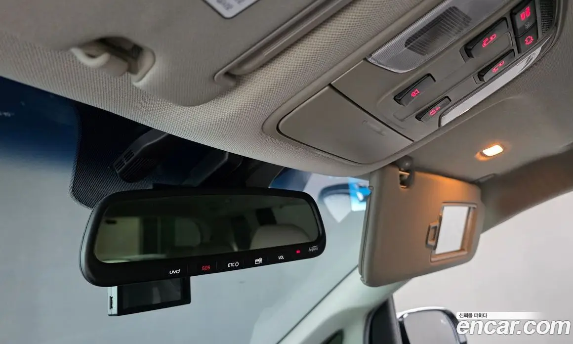 Kia Carnival 2018 2.2 автомат (гидро), фото 15 Kia Carnival 2018 2.2 автомат (гидро), фото 15