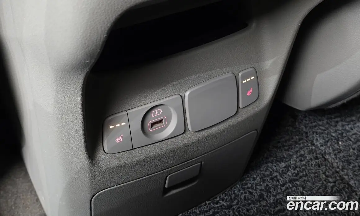 Kia Carnival 2018 2.2 автомат (гидро), фото 18 Kia Carnival 2018 2.2 автомат (гидро), фото 18