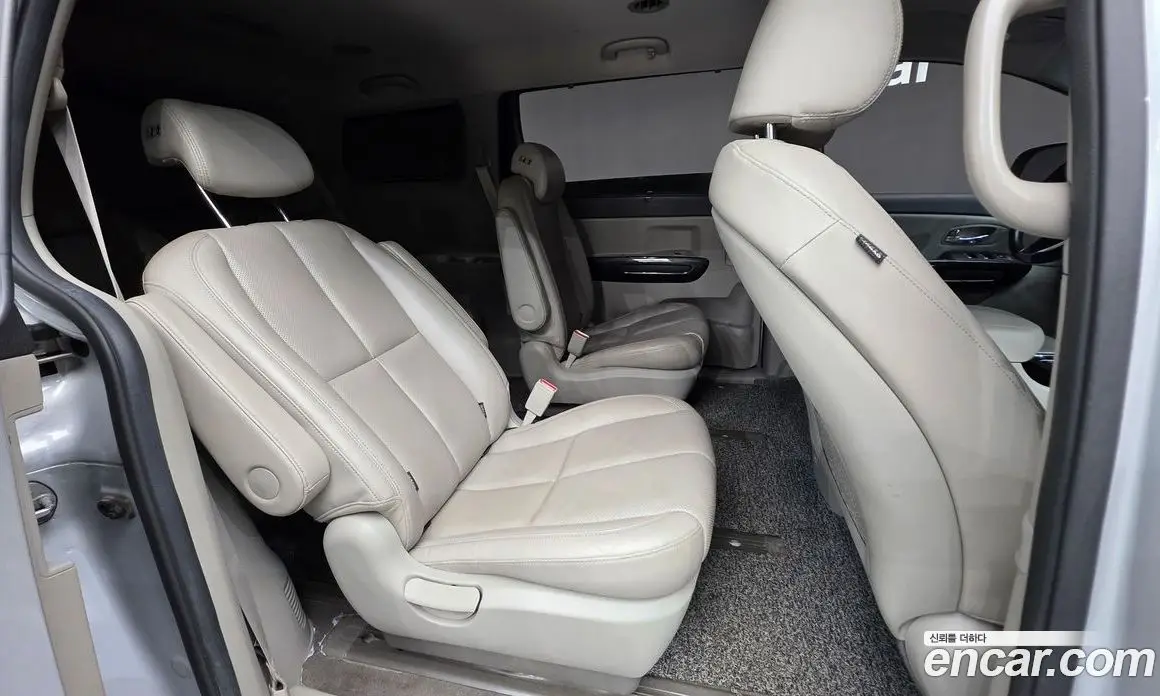 Kia Carnival 2018 2.2 автомат (гидро), фото 19 Kia Carnival 2018 2.2 автомат (гидро), фото 19