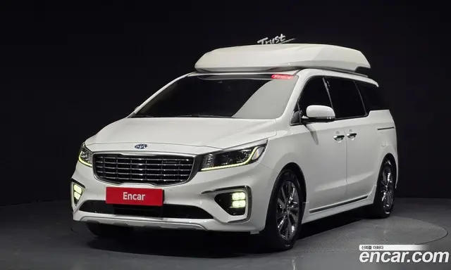Kia Carnival, 2018, 113 483 км