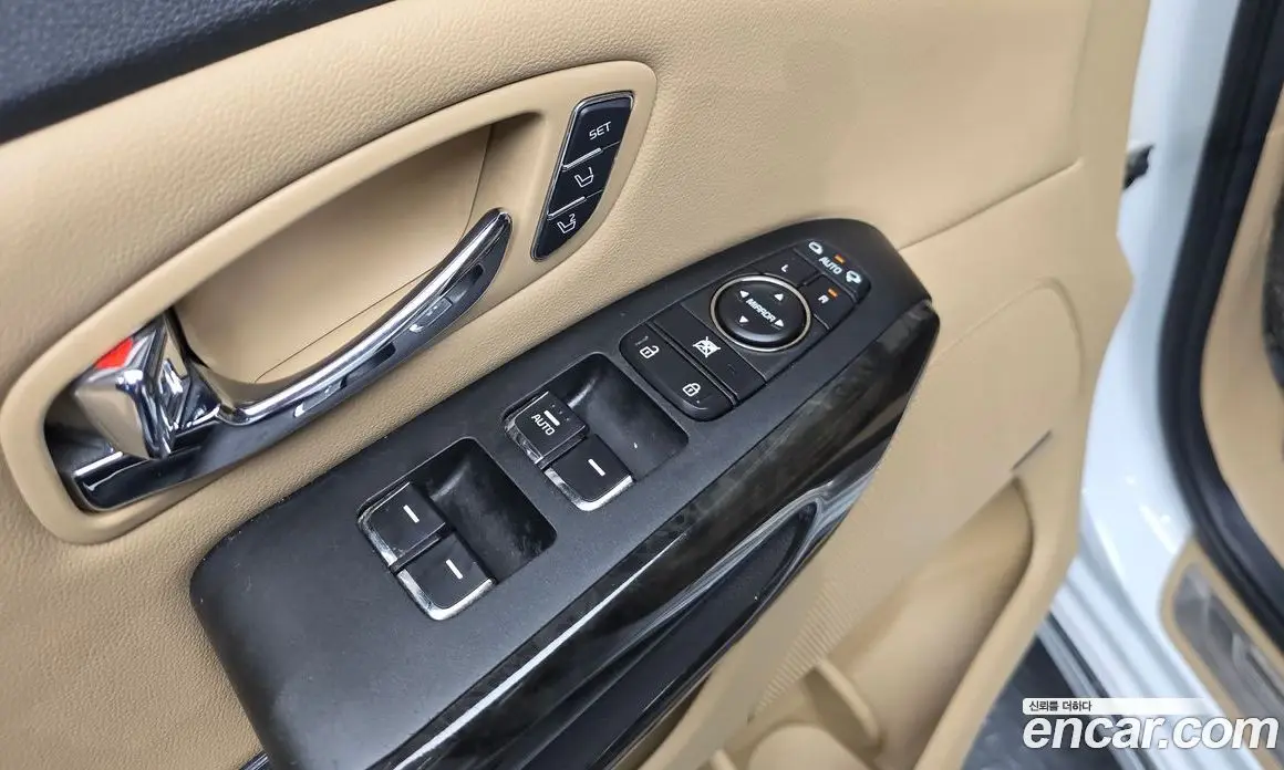 Kia Carnival 2018 2.2 автомат (гидро), фото 15