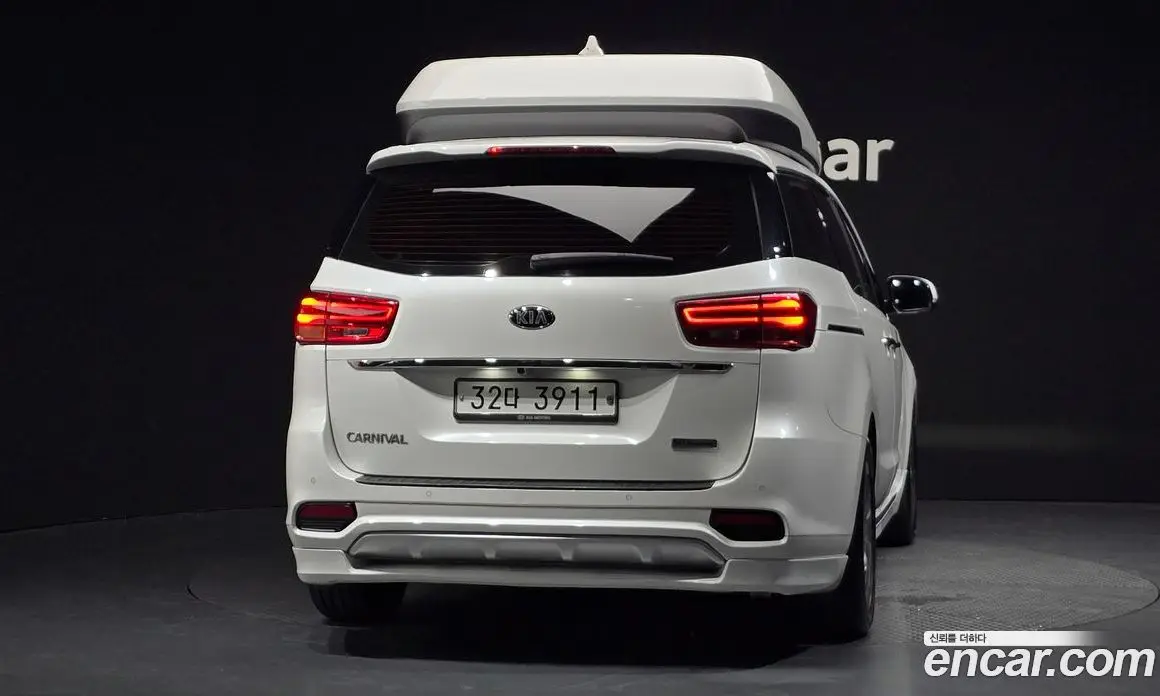 Kia Carnival 2018 2.2 автомат (гидро), фото 4