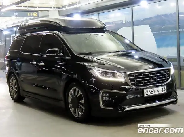 Kia Carnival 2019 2.2 автомат (гидро), миниатюра 1 Kia Carnival 2019 2.2 автомат (гидро), миниатюра 1