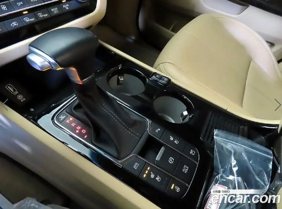 Kia Carnival 2019 2.2 автомат (гидро), фото 12 Kia Carnival 2019 2.2 автомат (гидро), фото 12