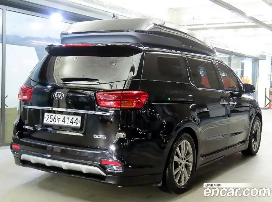 Kia Carnival 2019 2.2 автомат (гидро), фото 4 Kia Carnival 2019 2.2 автомат (гидро), фото 4