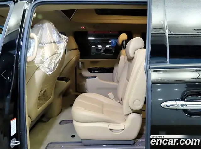 Kia Carnival 2019 2.2 автомат (гидро), миниатюра 7 Kia Carnival 2019 2.2 автомат (гидро), миниатюра 7