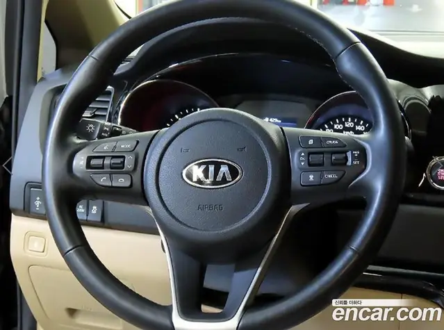 Kia Carnival 2019 2.2 автомат (гидро), миниатюра 8 Kia Carnival 2019 2.2 автомат (гидро), миниатюра 8