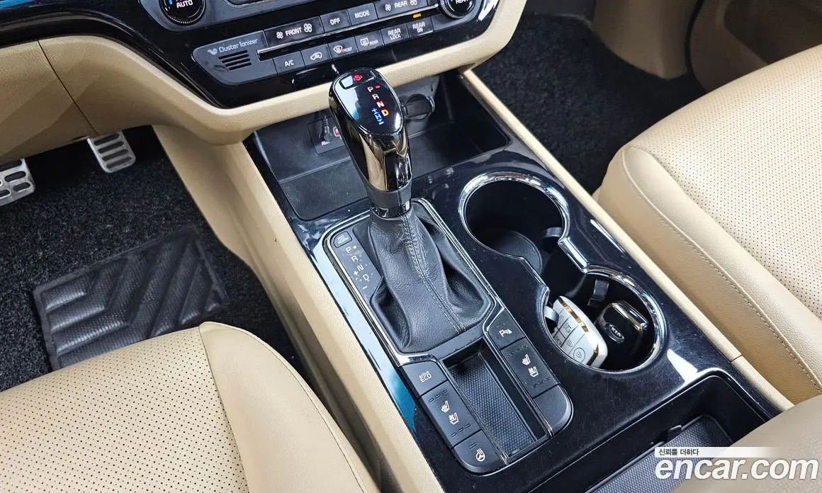 Kia Carnival 2019 2.2 автомат (гидро), фото 12 Kia Carnival 2019 2.2 автомат (гидро), фото 12
