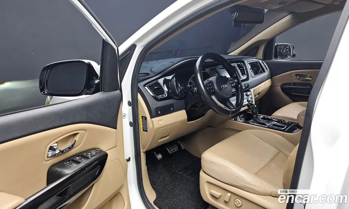 Kia Carnival 2019 2.2 автомат (гидро), фото 13 Kia Carnival 2019 2.2 автомат (гидро), фото 13