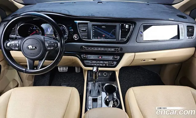 Kia Carnival 2019 2.2 автомат (гидро), миниатюра 10 Kia Carnival 2019 2.2 автомат (гидро), миниатюра 10
