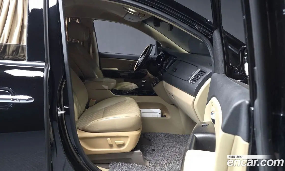 Kia Carnival 2019 3.3 автомат (гидро), фото 11