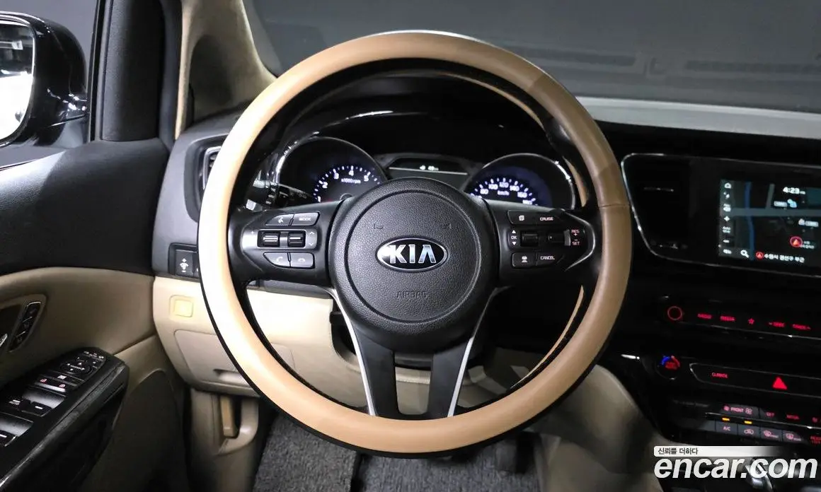 Kia Carnival 2019 3.3 автомат (гидро), фото 13