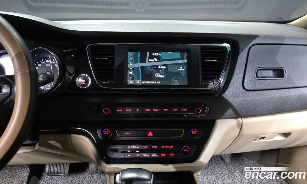 Kia Carnival 2019 3.3 автомат (гидро), фото 14