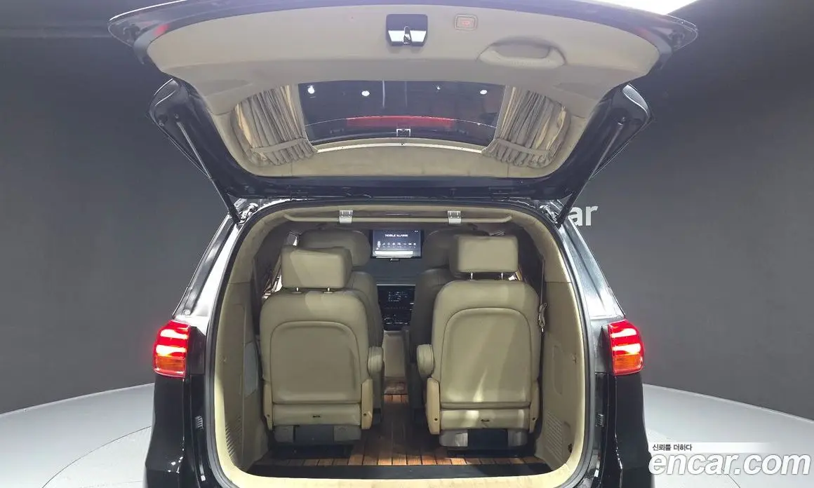 Kia Carnival 2019 3.3 автомат (гидро), фото 20