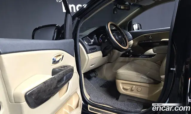 Kia Carnival 2019 3.3 автомат (гидро), миниатюра 10