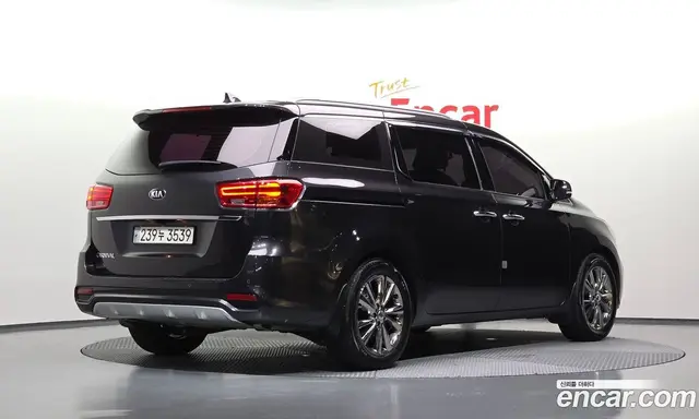 Kia Carnival 2020 2.2 автомат (гидро), миниатюра 2