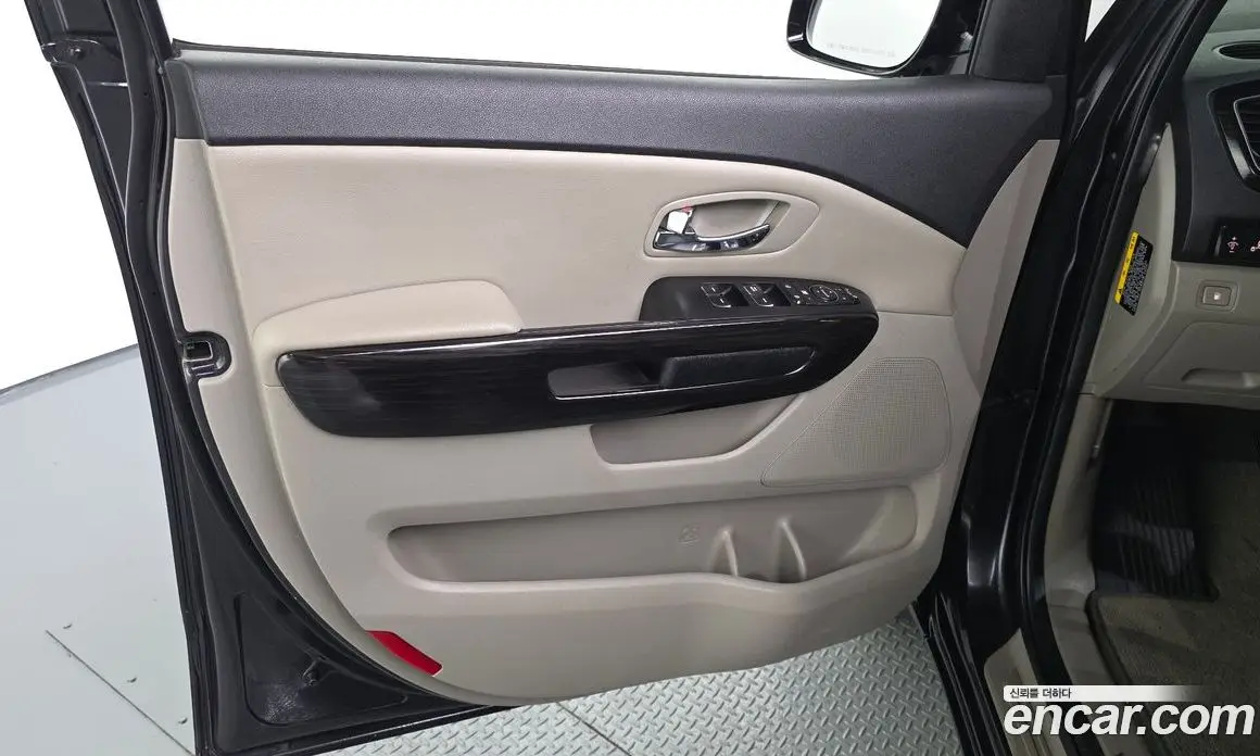 Kia Carnival 2020 2.2 автомат (гидро), фото 14