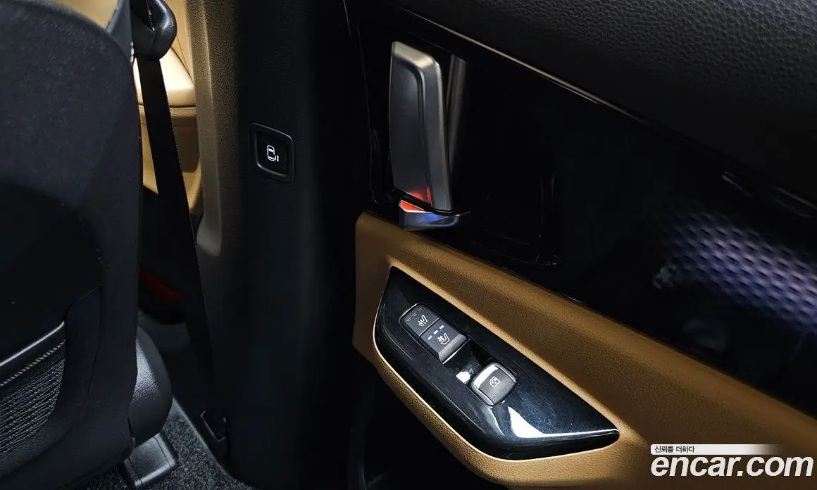 Kia Carnival 2021 2.2 автомат (гидро), фото 19