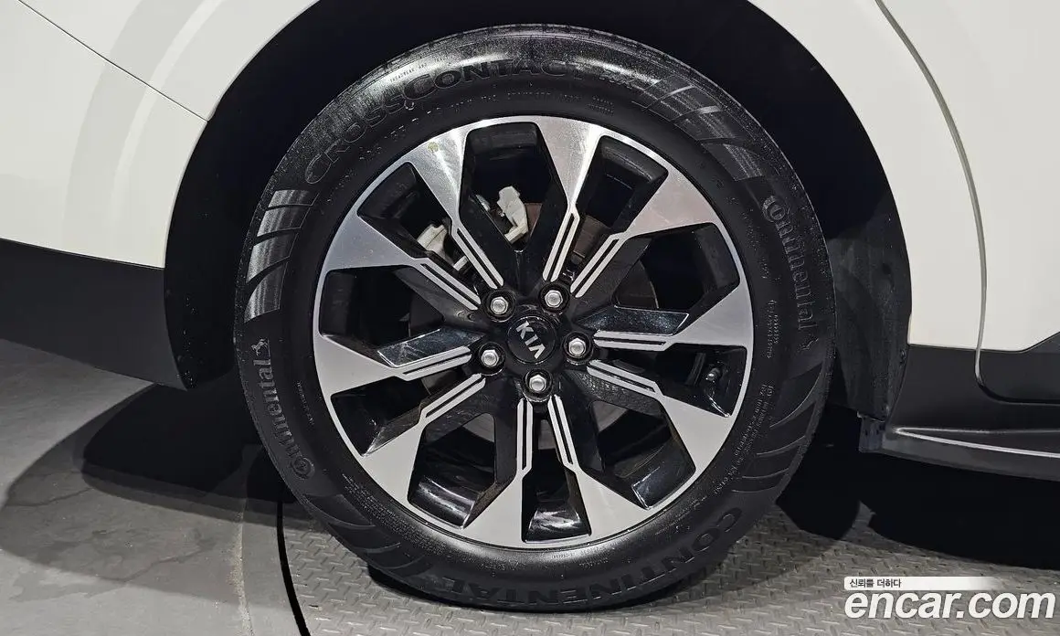 Kia Carnival 2021 2.2 автомат (гидро), фото 5